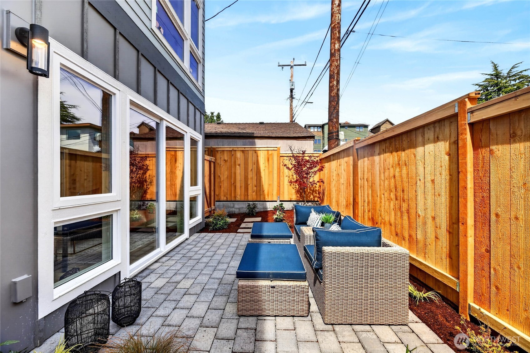 4140 44th Avenue SW, Seattle, WA 98116