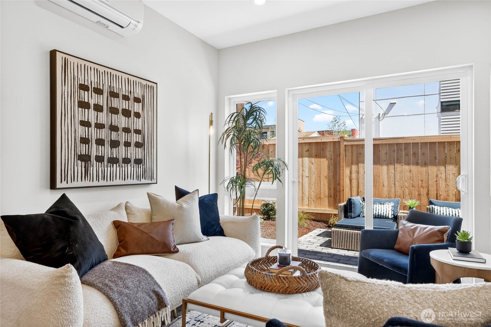 4140 44th Avenue SW, Seattle, WA 98116