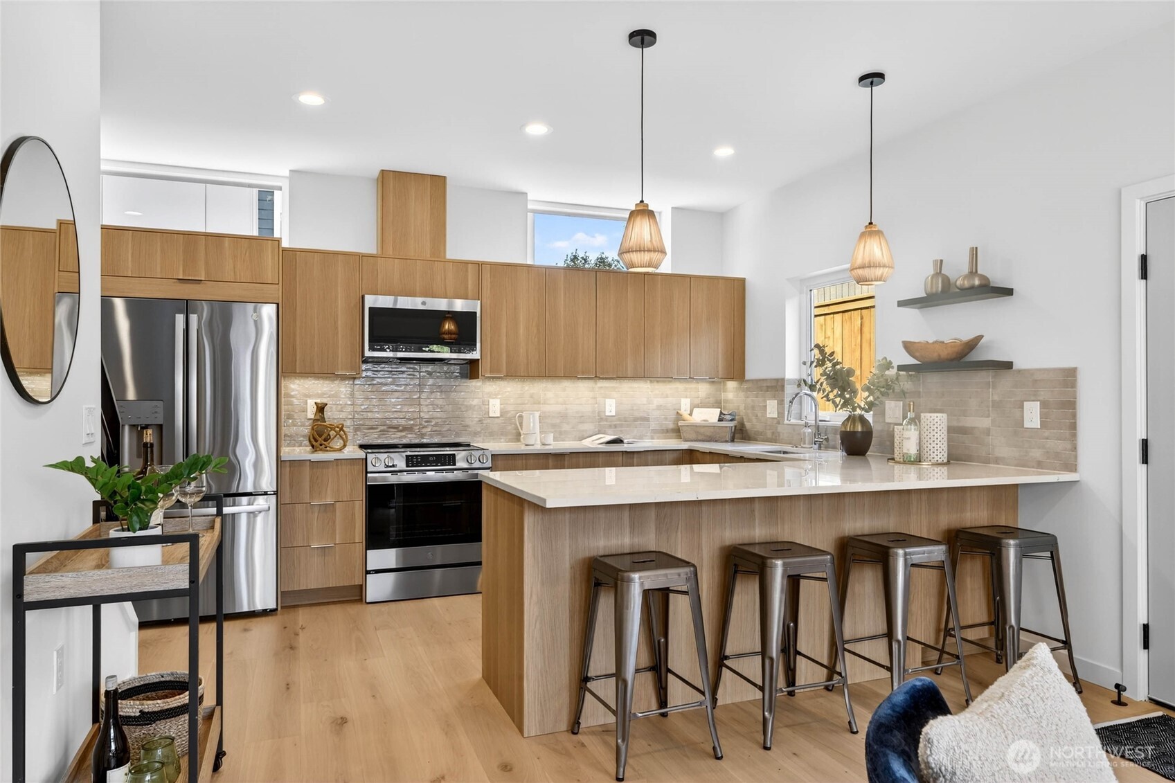 4140 44th Avenue SW, Seattle, WA 98116