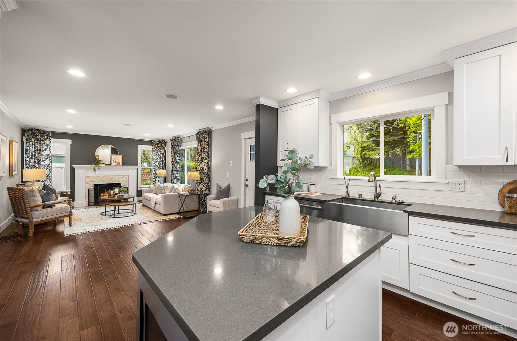 814 23rd Avenue E, Seattle, WA 98112