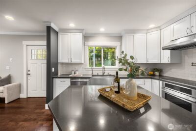 814 23rd Avenue E, Seattle, WA 98112 - Photo 10