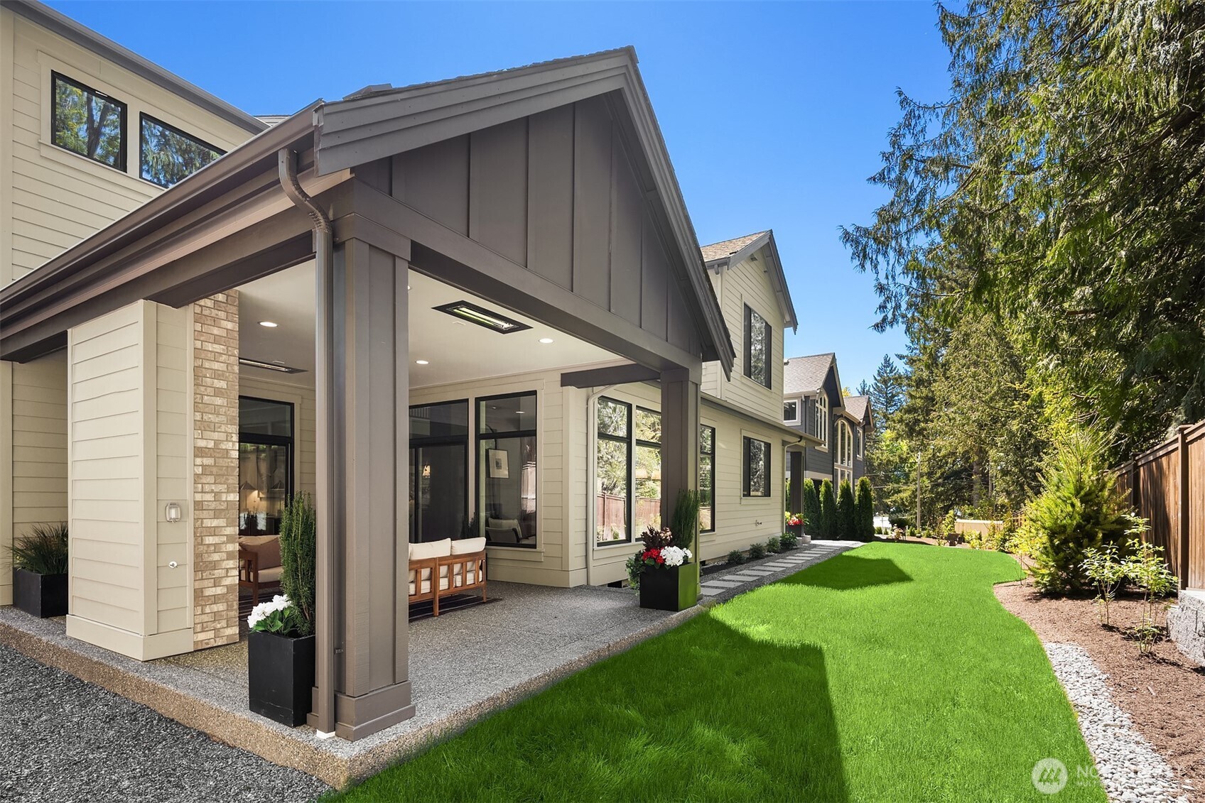 18650 NE 53rd Street , Redmond, WA 98052