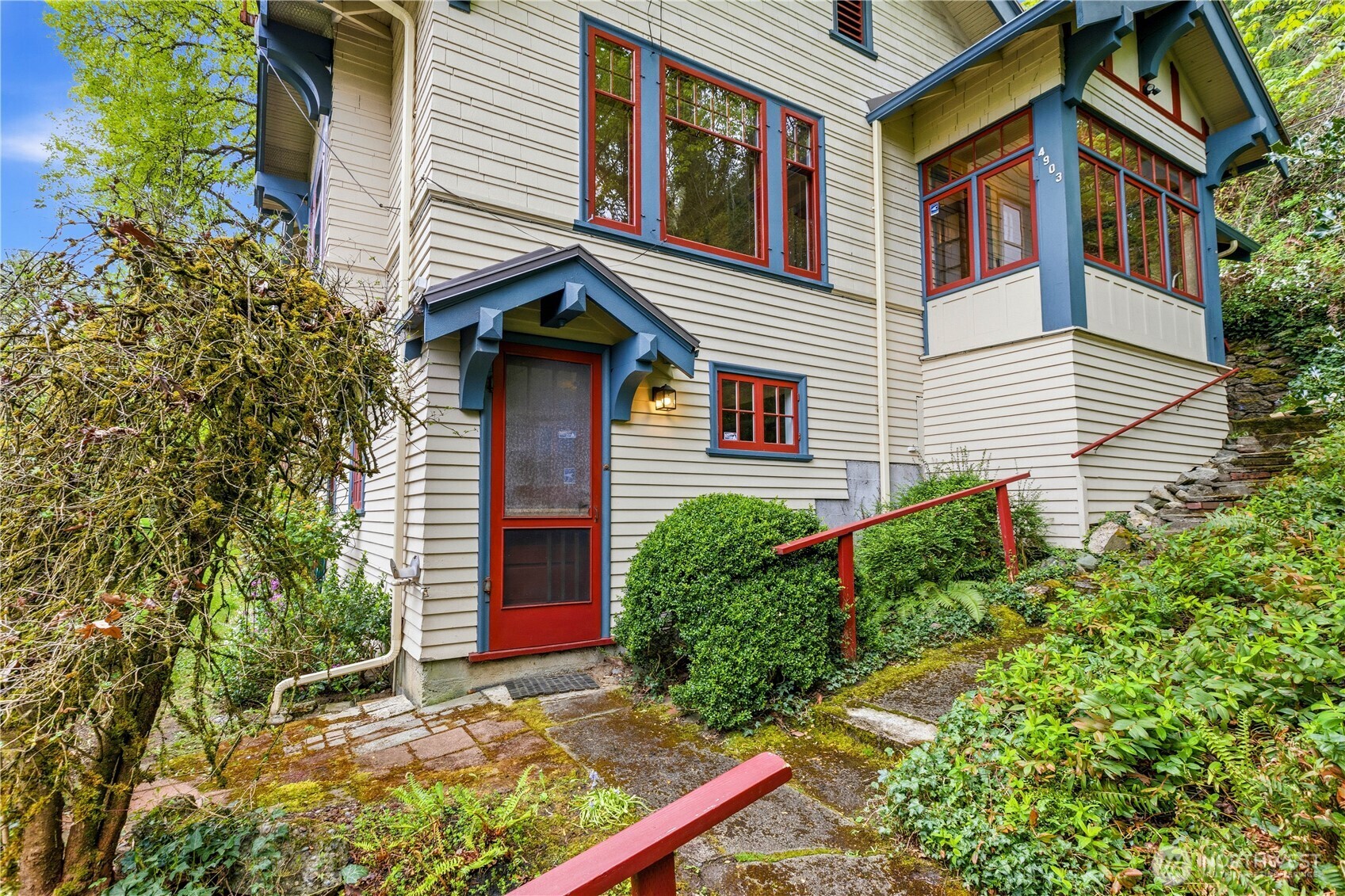 4903 S 31st Avenue , Seattle, WA 98108