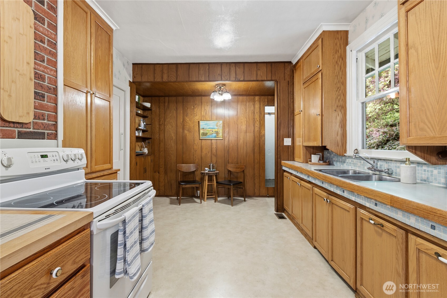 4903 S 31st Avenue , Seattle, WA 98108