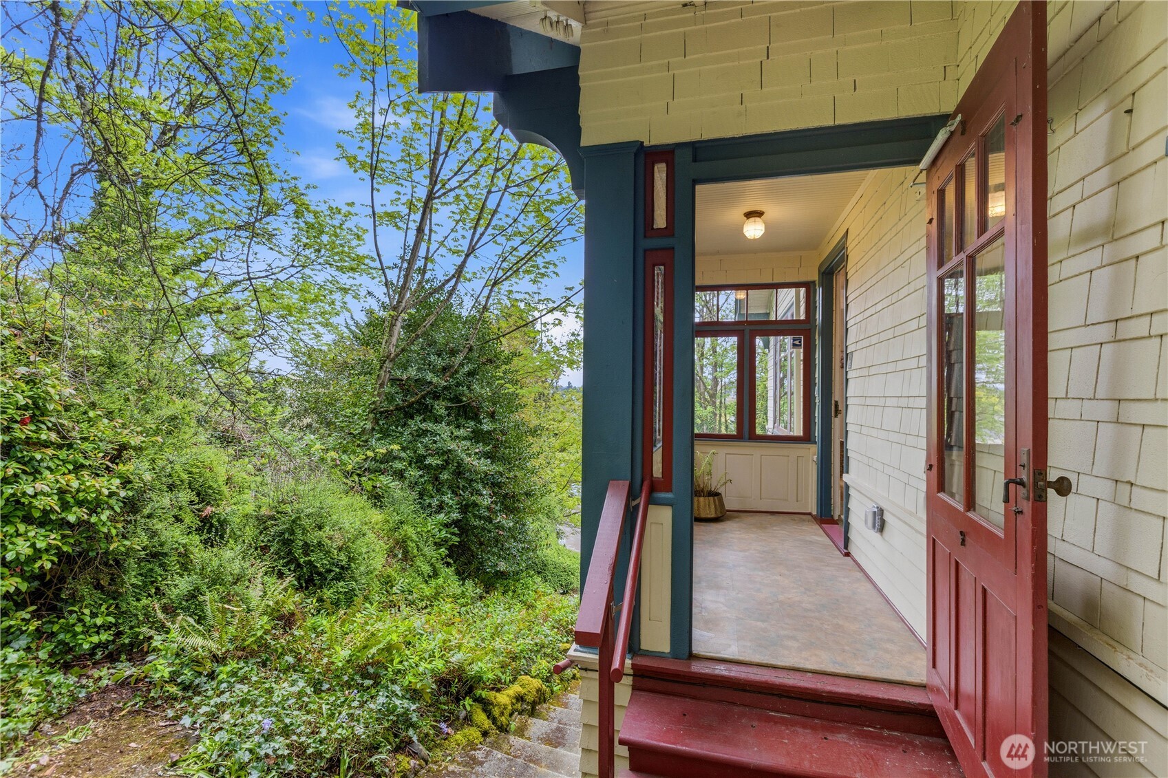 4903 S 31st Avenue , Seattle, WA 98108