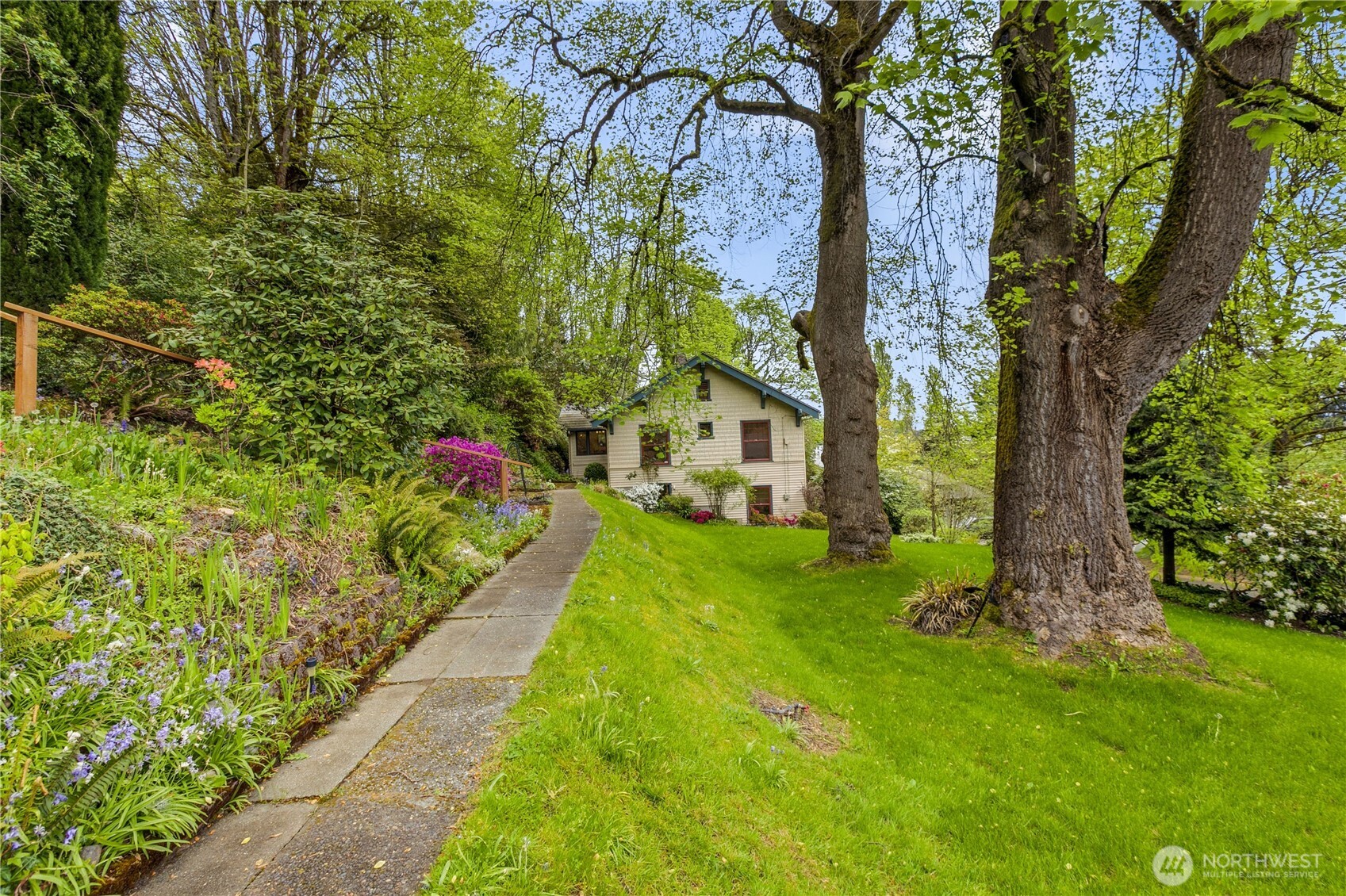 4903 S 31st Avenue , Seattle, WA 98108