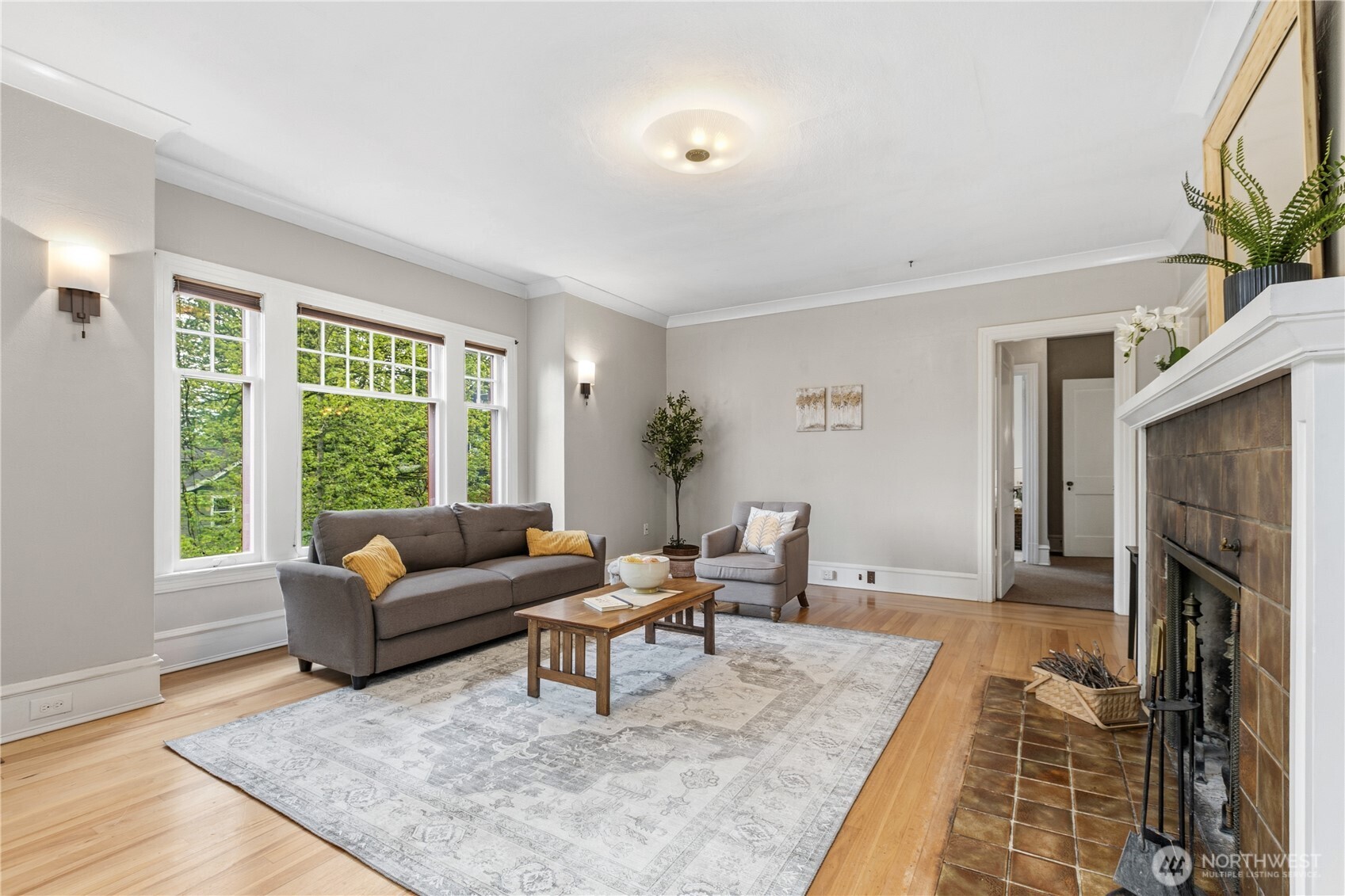 4903 S 31st Avenue , Seattle, WA 98108