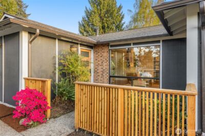 2001 SE 17th Court S, Renton, WA 98055-3705 - Photo 2