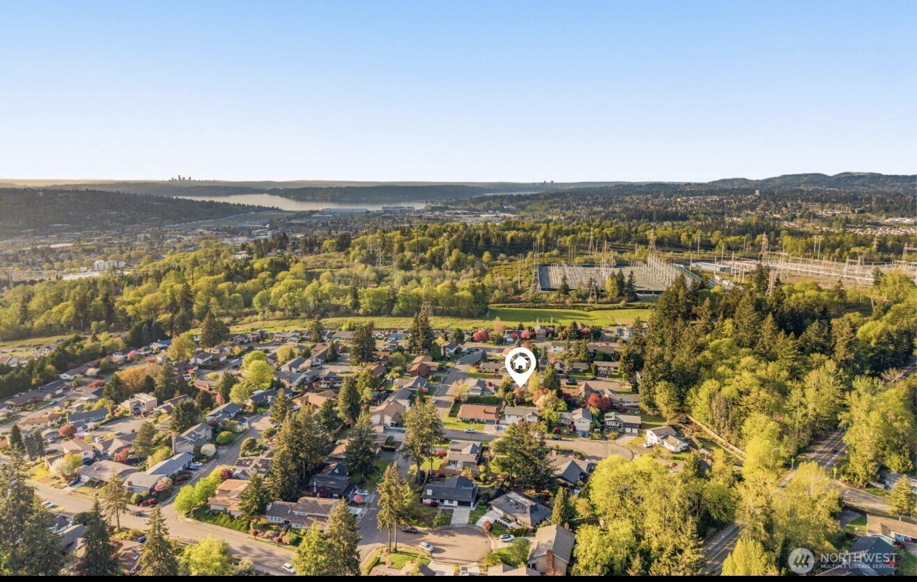 2001 SE 17th Court S, Renton, WA 98055-3705