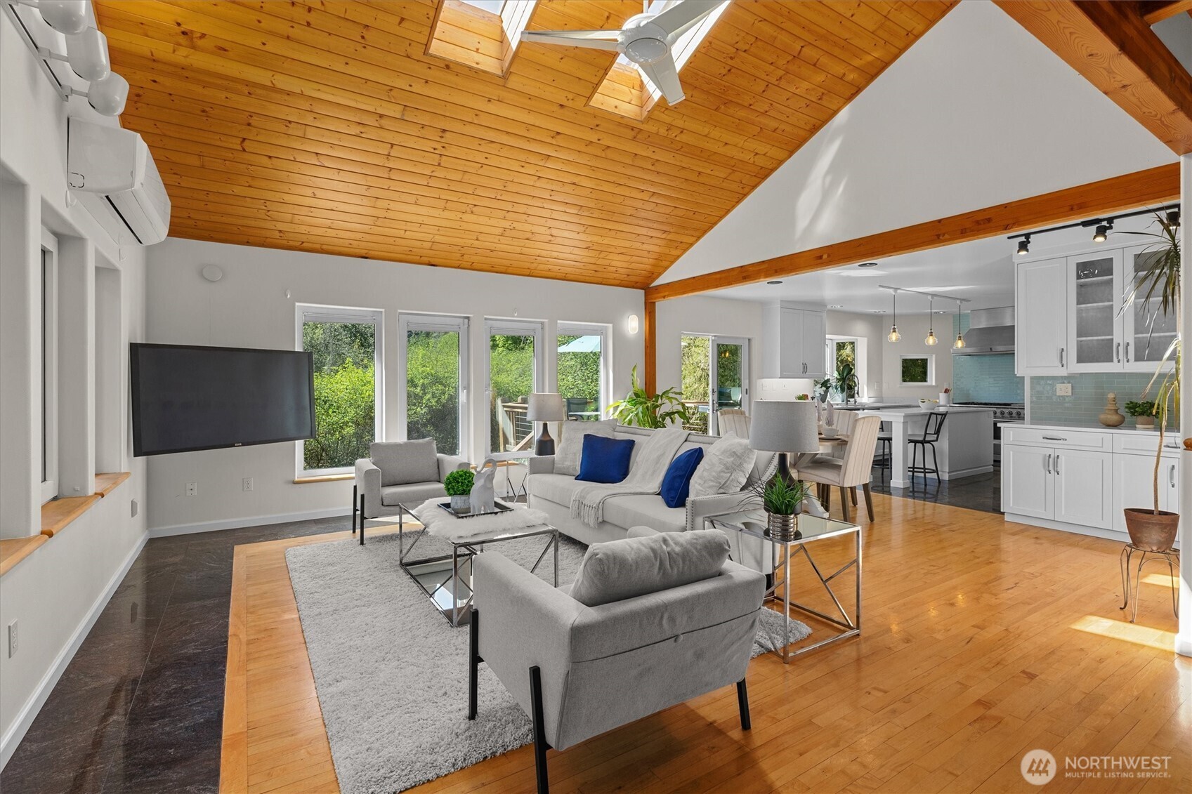 20638 Little Bear Creek Road , Woodinville, WA 98072