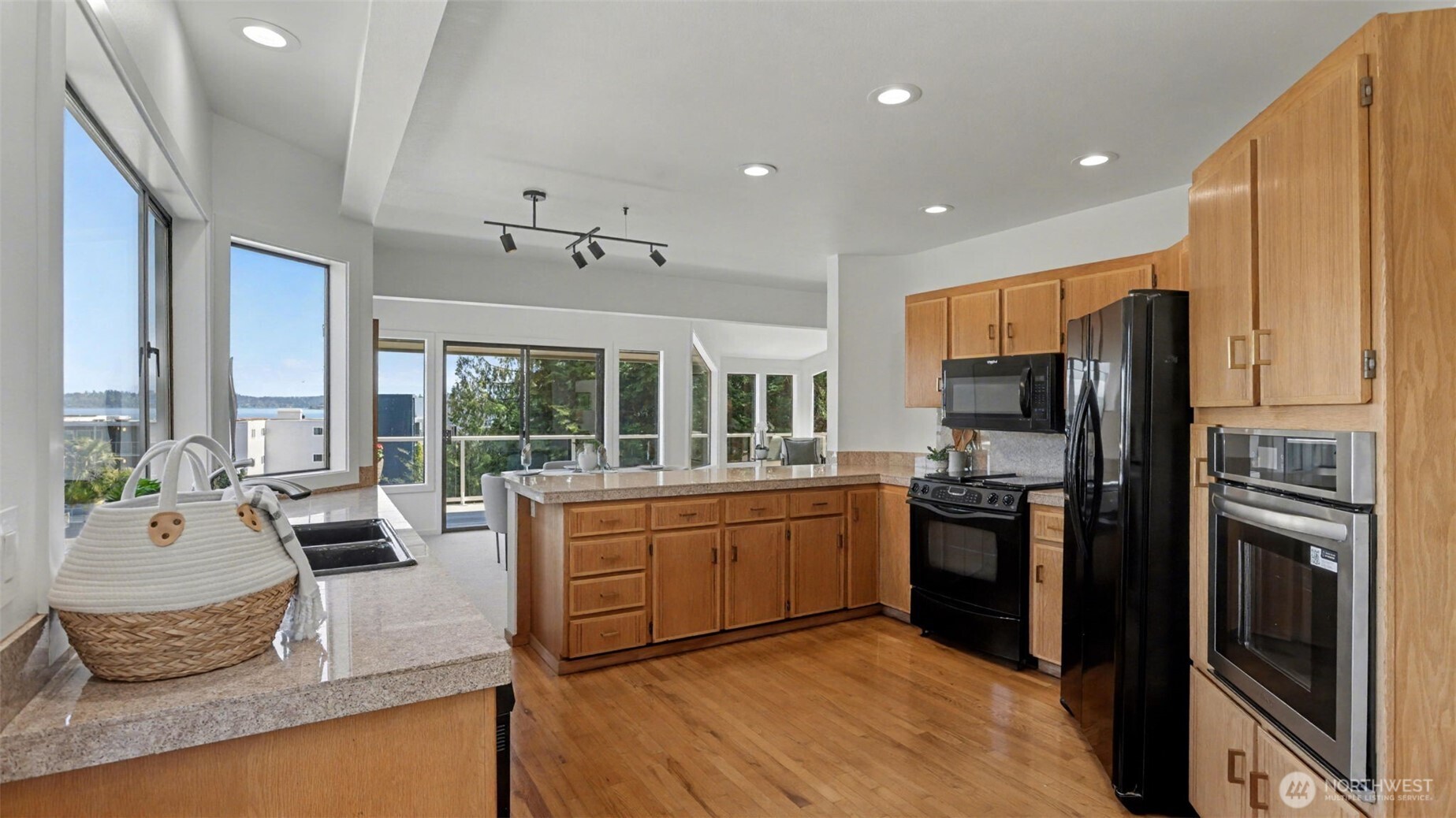 3415 S Lane Street , Seattle, WA 98144