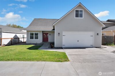 901 W Windrose Drive , Moses Lake, WA 98837 - Photo 1