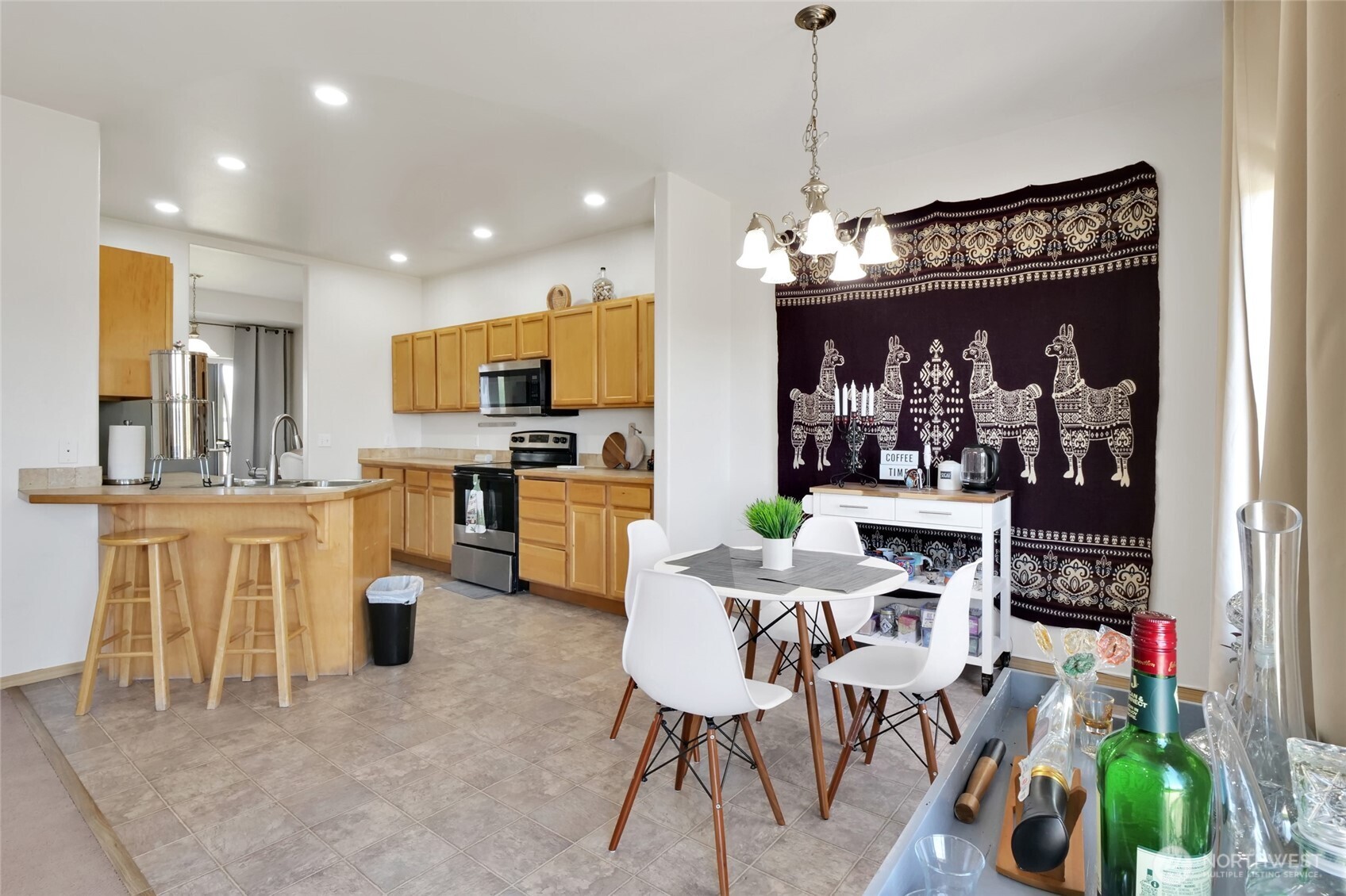 901 W Windrose Drive , Moses Lake, WA 98837