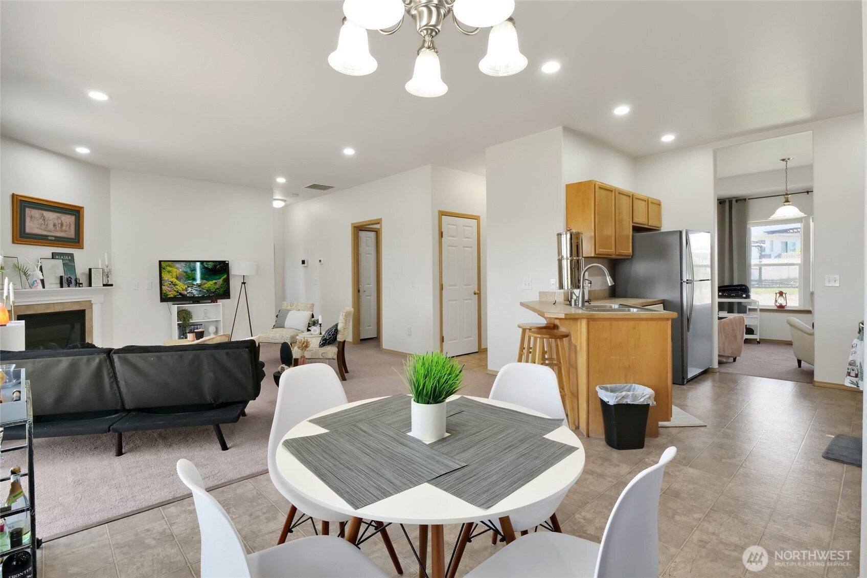 901 W Windrose Drive , Moses Lake, WA 98837