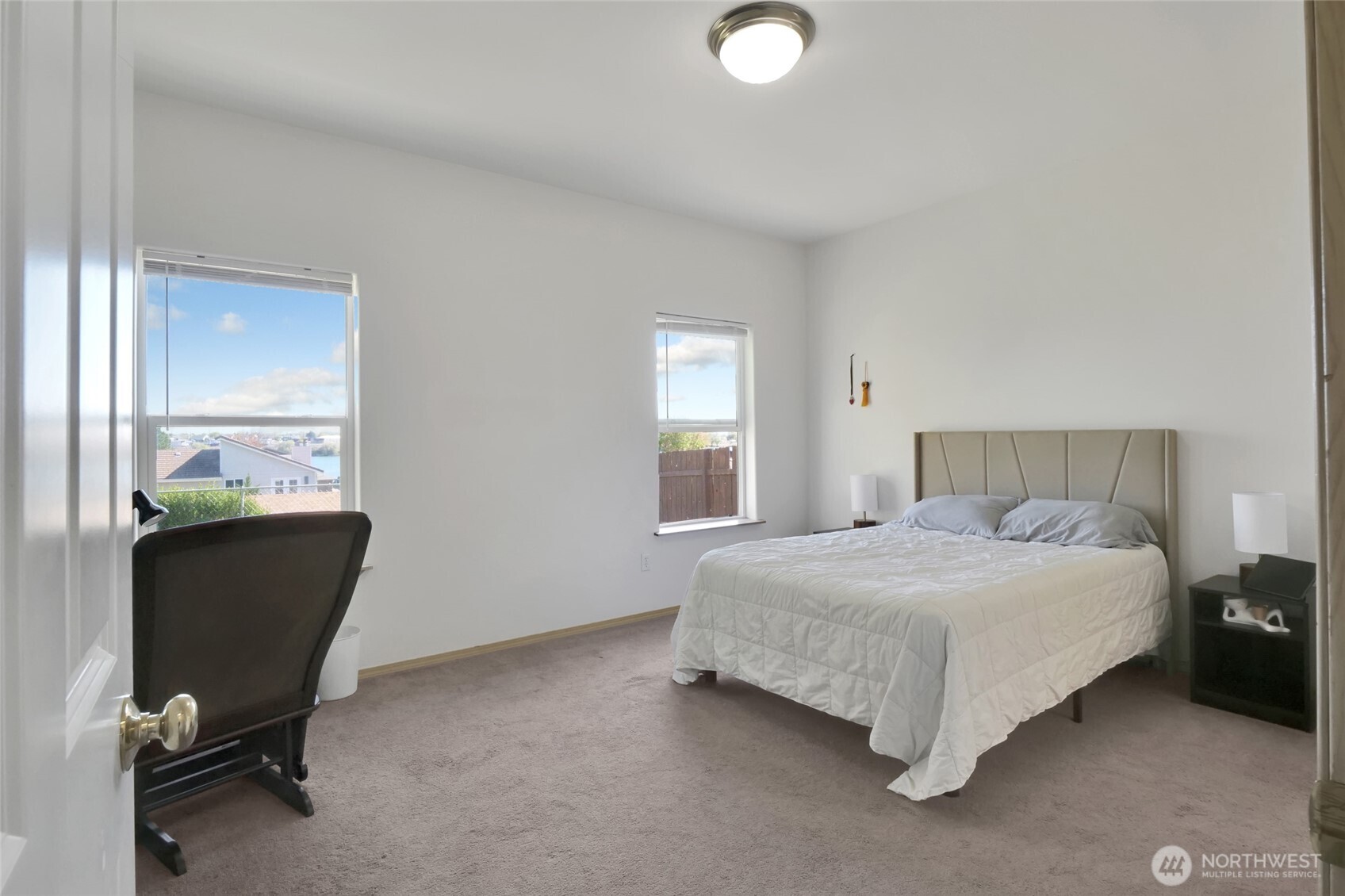 901 W Windrose Drive , Moses Lake, WA 98837