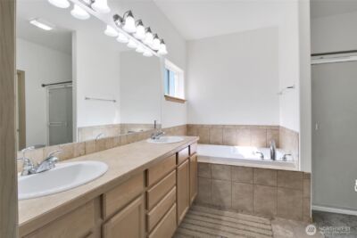 901 W Windrose Drive , Moses Lake, WA 98837 - Photo 23