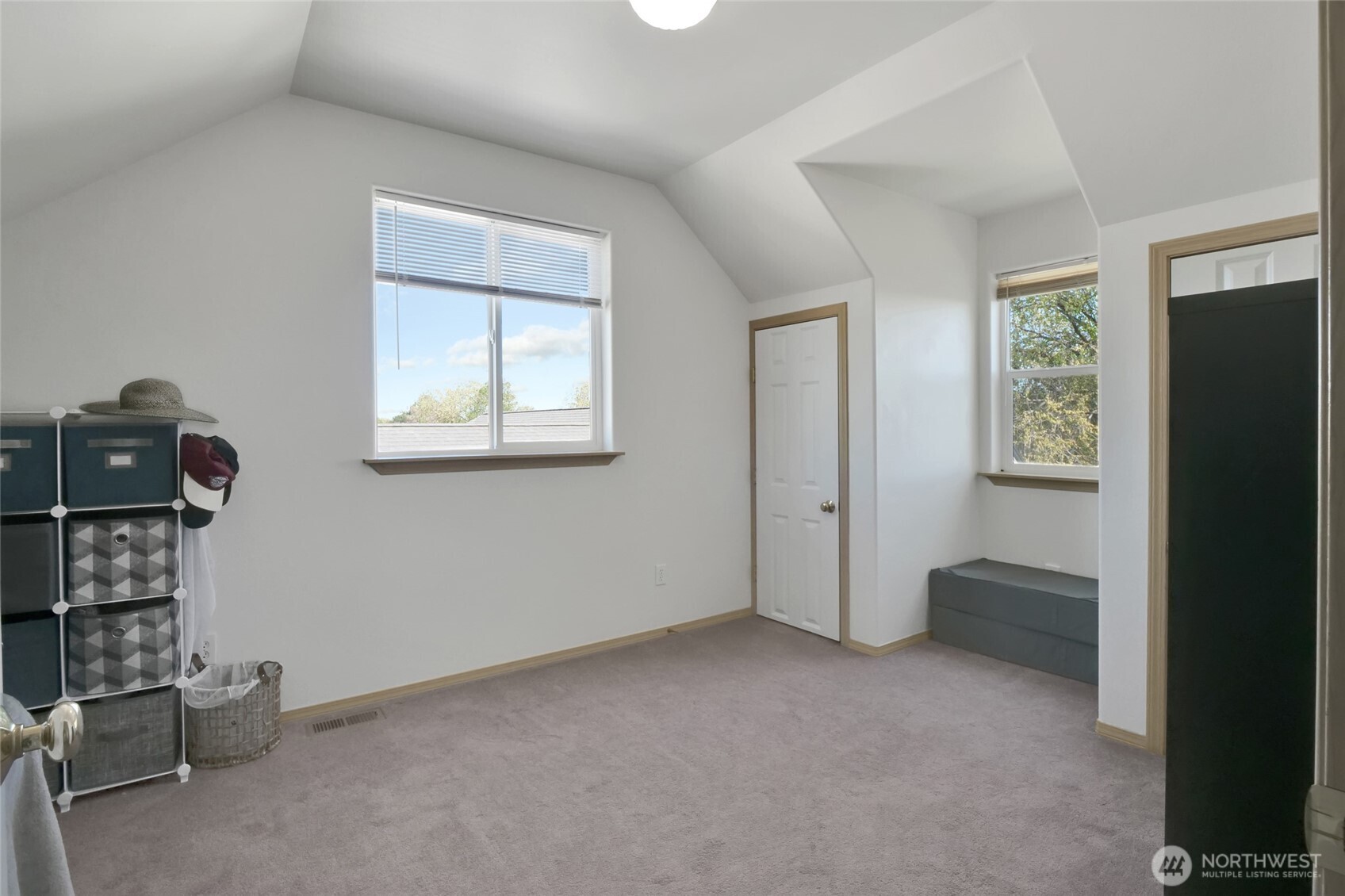 901 W Windrose Drive , Moses Lake, WA 98837