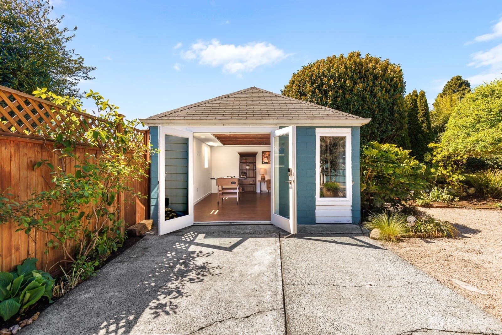 8633 36th Ave SW , Seattle, WA 98126
