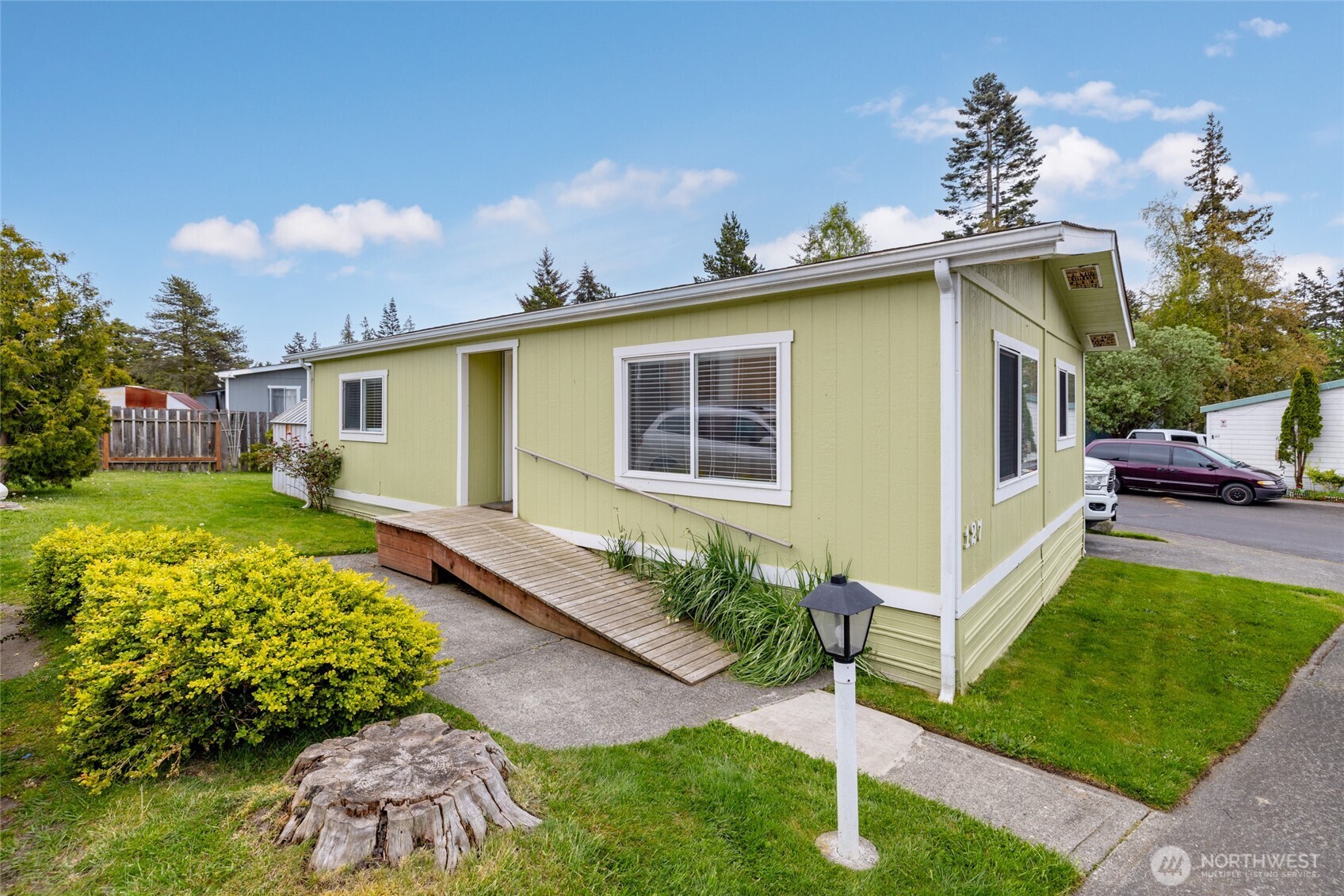 700 NW Crosby #127, Oak Harbor, WA 98277
