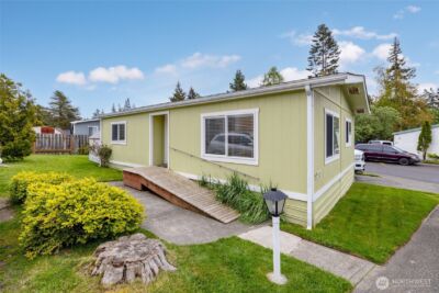700 NW Crosby #127, Oak Harbor, WA 98277