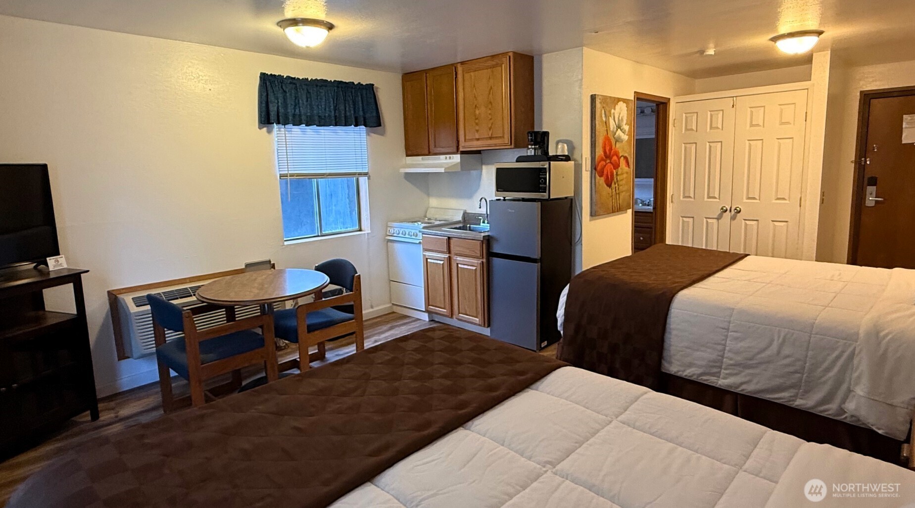 1120 N 91st Street , Seattle, WA 98103