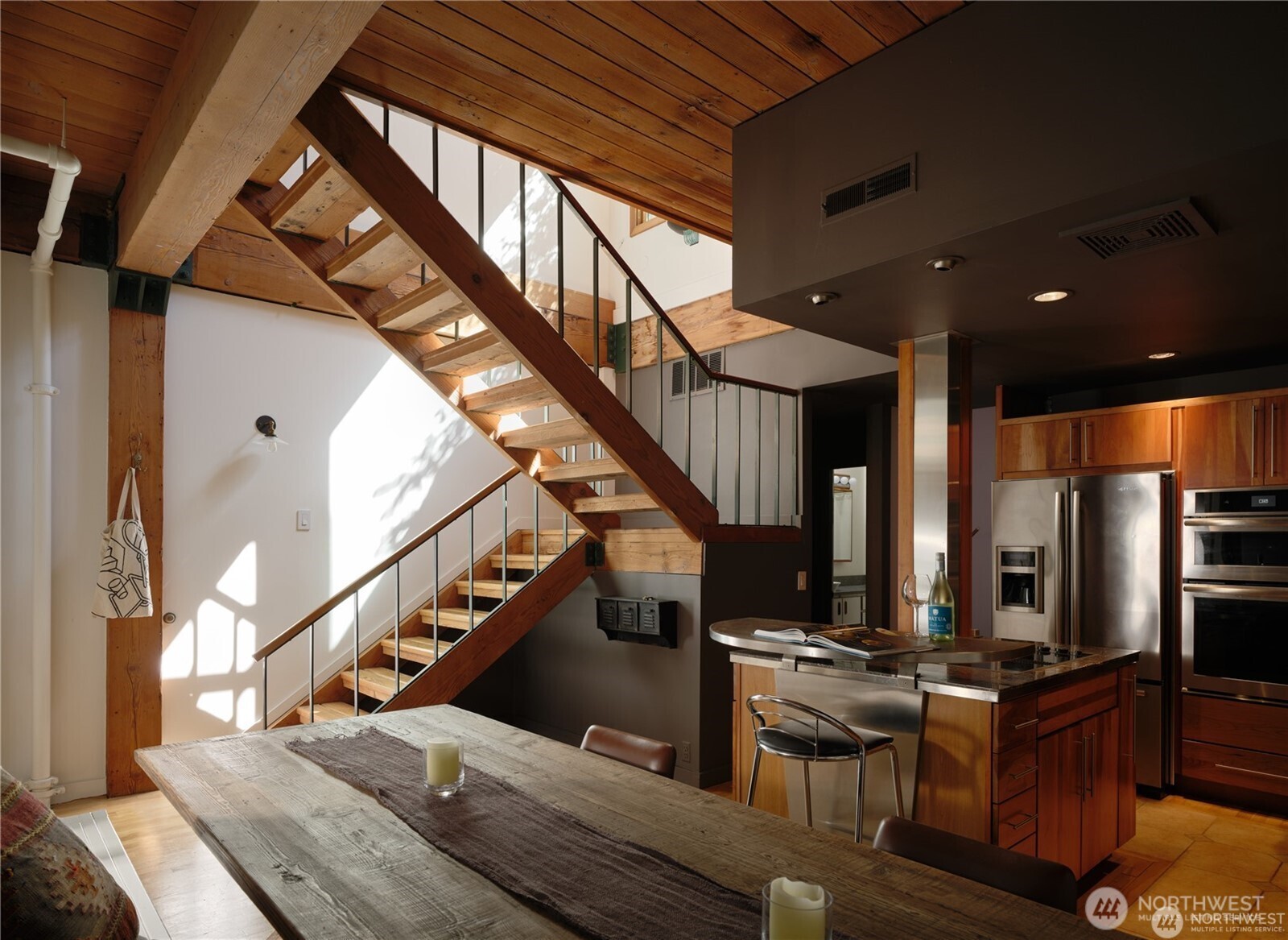 611 Post Avenue #7, Seattle, WA 98104-1436