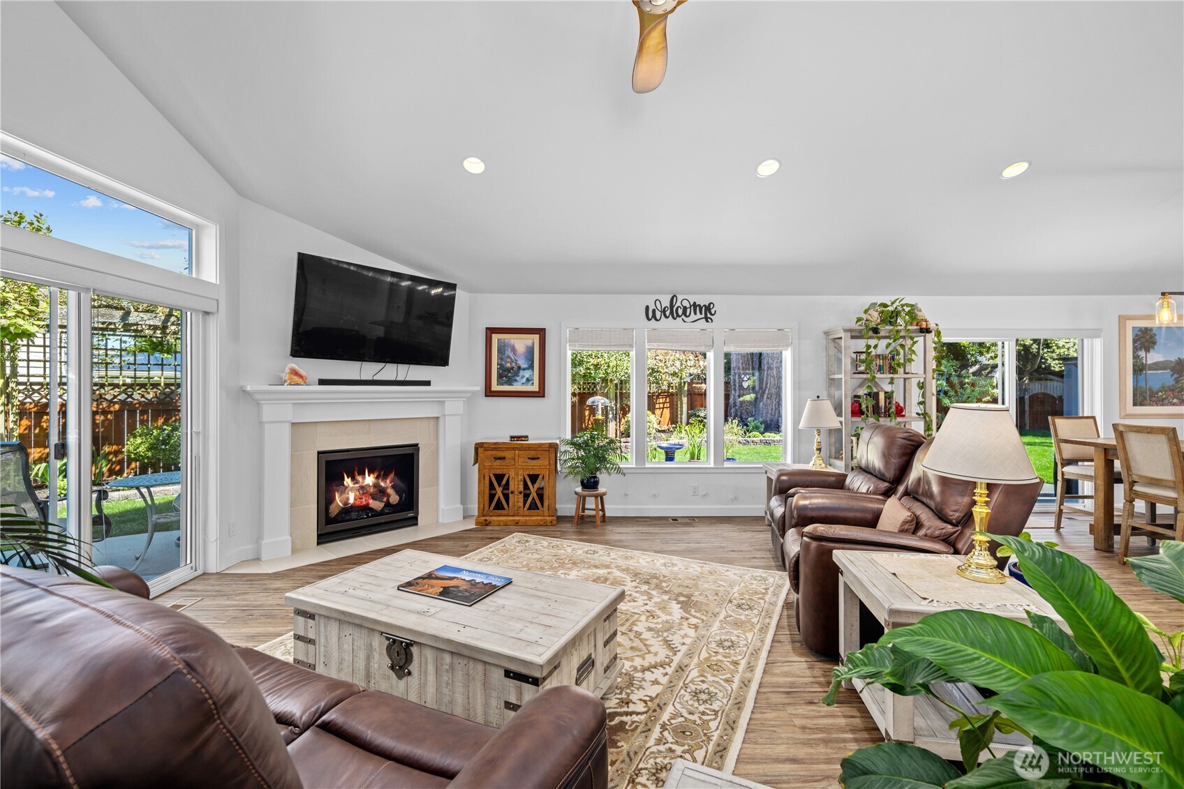 643 Edmonds Way , Edmonds, WA 98020