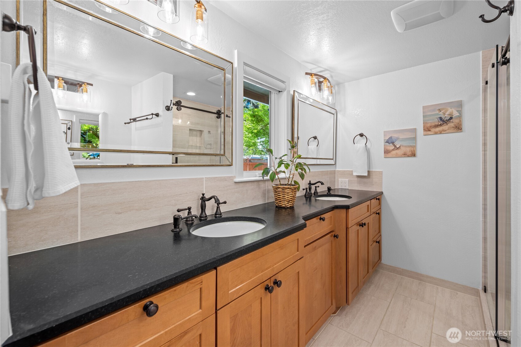 643 Edmonds Way , Edmonds, WA 98020