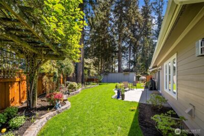 643 Edmonds Way , Edmonds, WA 98020 - Photo 28