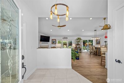 643 Edmonds Way , Edmonds, WA 98020 - Photo 4