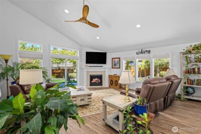 643 Edmonds Way , Edmonds, WA 98020 - Photo 5
