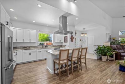 643 Edmonds Way , Edmonds, WA 98020 - Photo 10