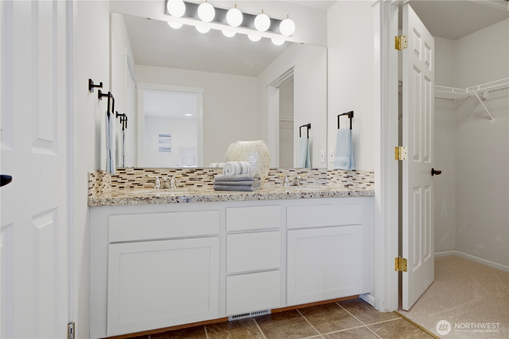 8806 123rd Lane NE #8806, Kirkland, WA 98033