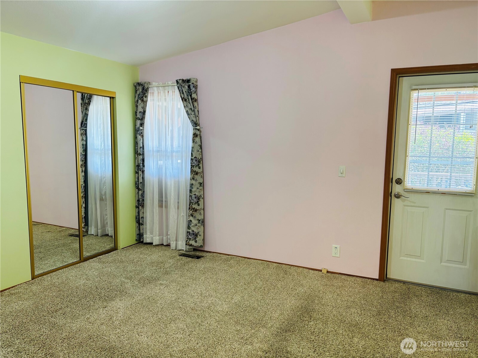 5900 64th Street NE #142, Marysville, WA 98270