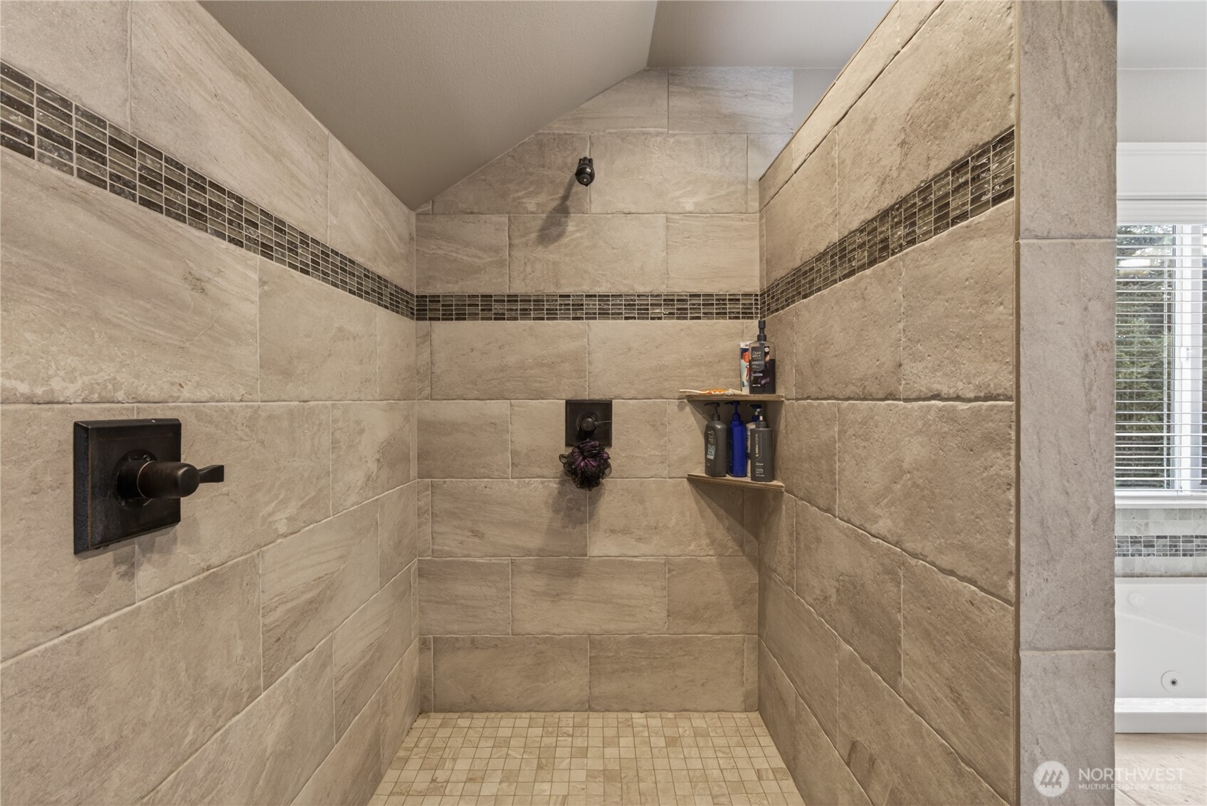 12322 Mundy Loss Rd. E, Buckley, WA 98321