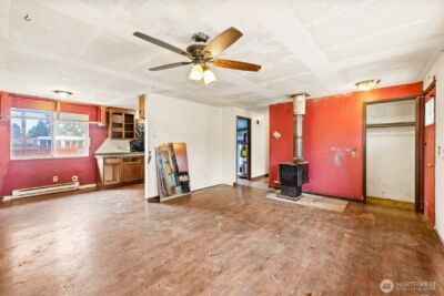 31 Sunrise Place , Port Angeles, WA 98362 - Photo 2