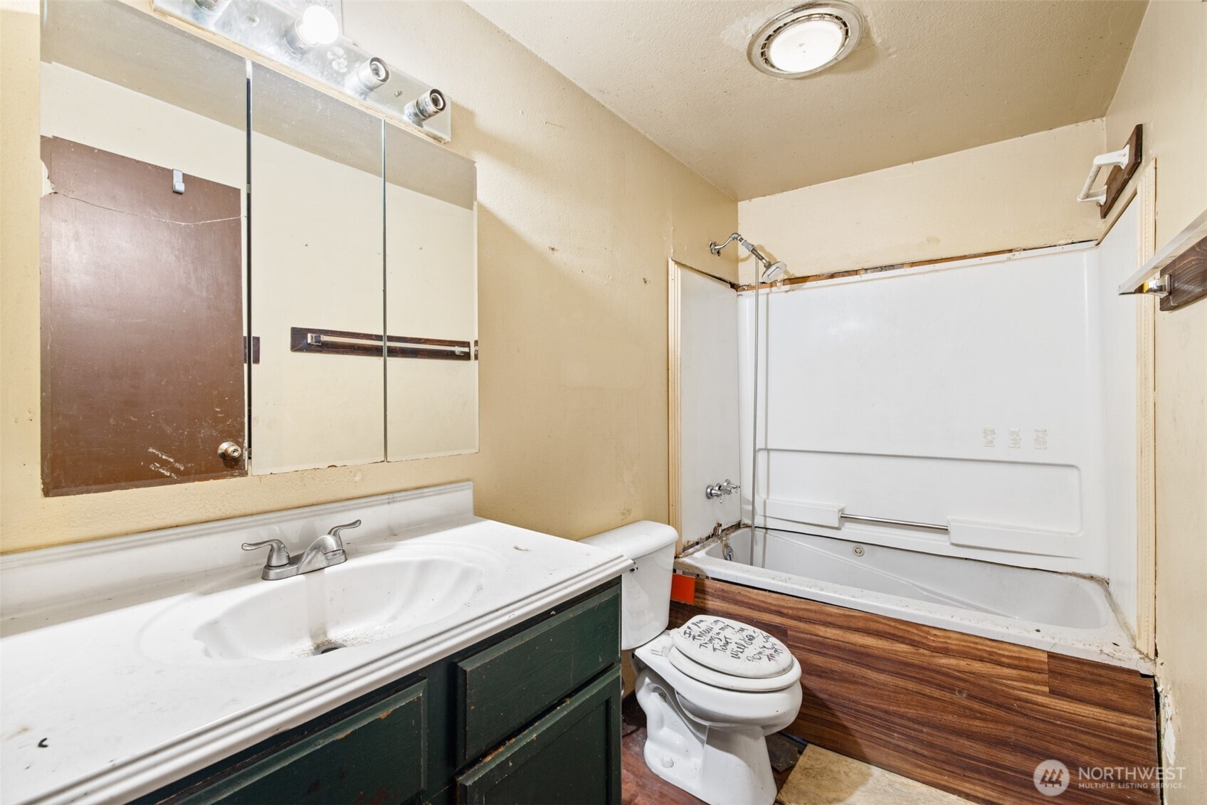 31 Sunrise Place , Port Angeles, WA 98362