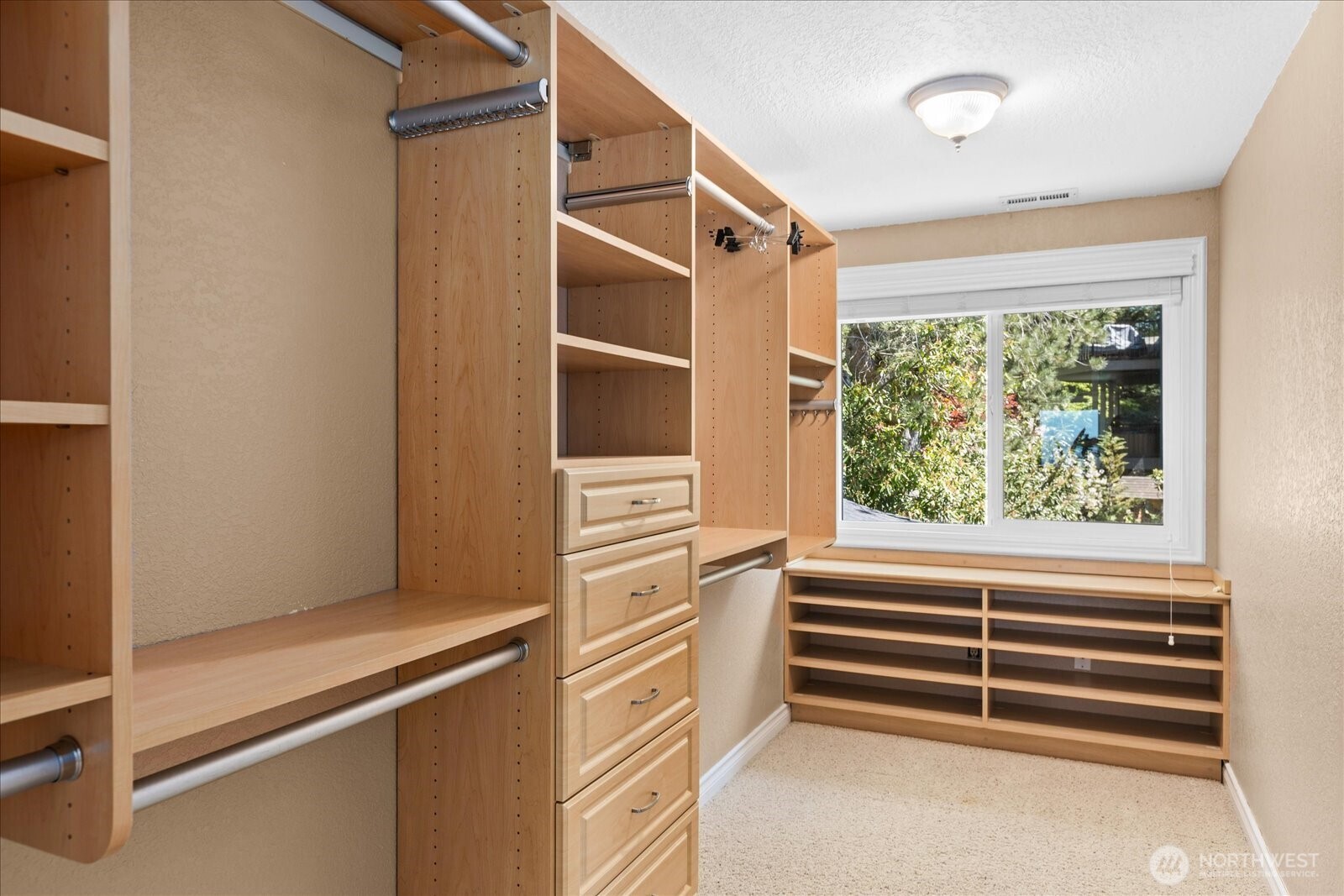 16209 70th Place W, Edmonds, WA 98026