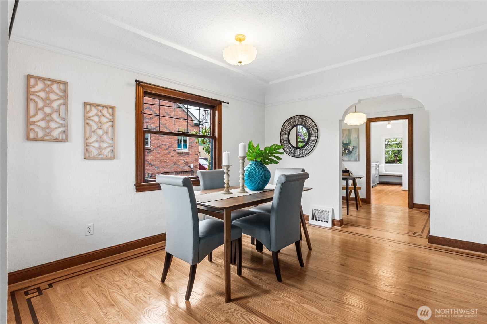 8042 11th Avenue NW, Seattle, WA 98117