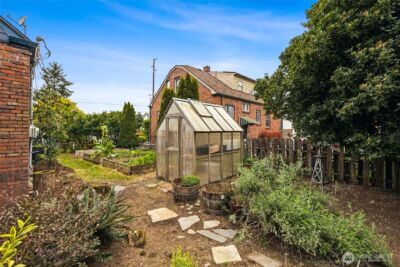 8042 11th Avenue NW, Seattle, WA 98117 - Photo 37