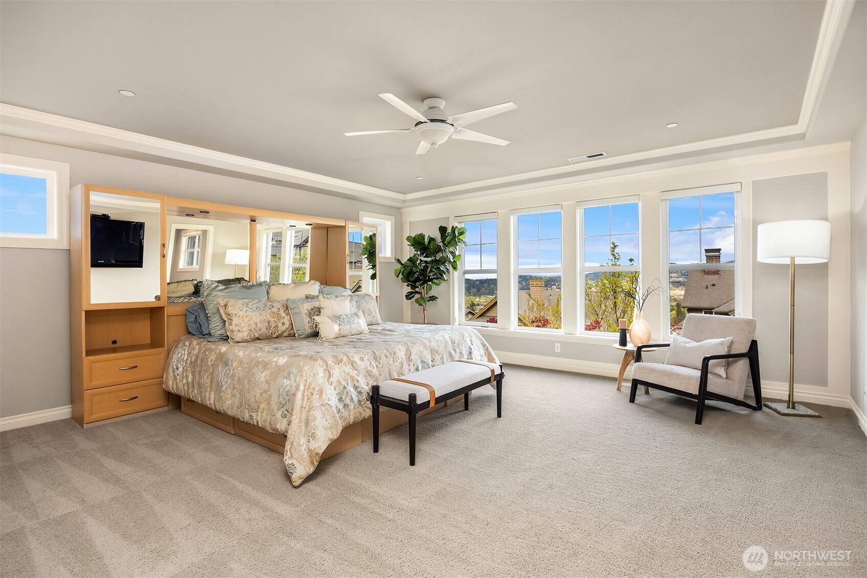773 Summerhill Ridge Drive NW, Issaquah, WA 98027
