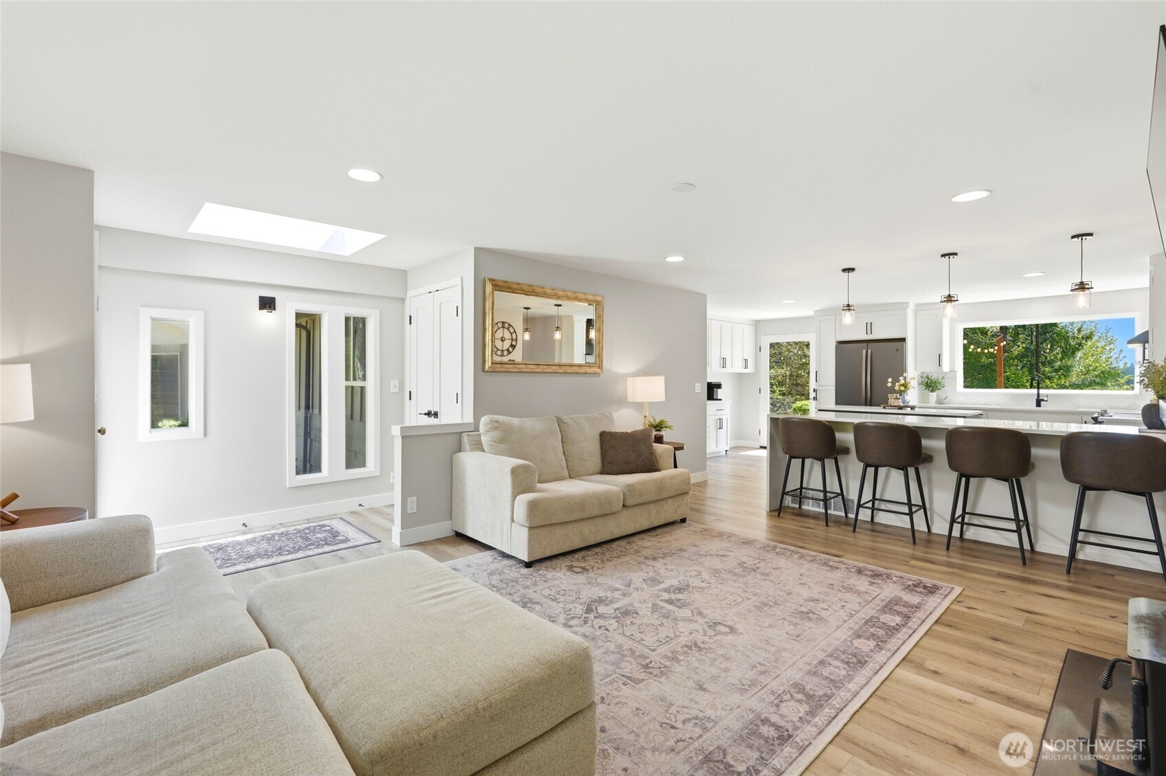 21437 SE 232nd Street , Maple Valley, WA 98038
