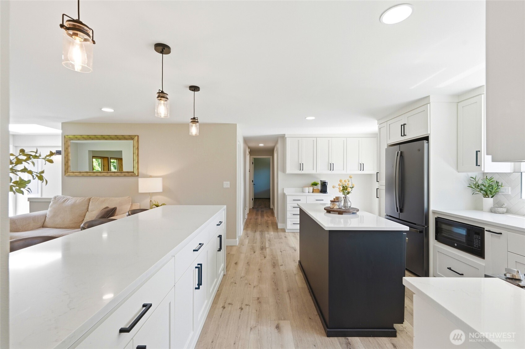 21437 SE 232nd Street , Maple Valley, WA 98038