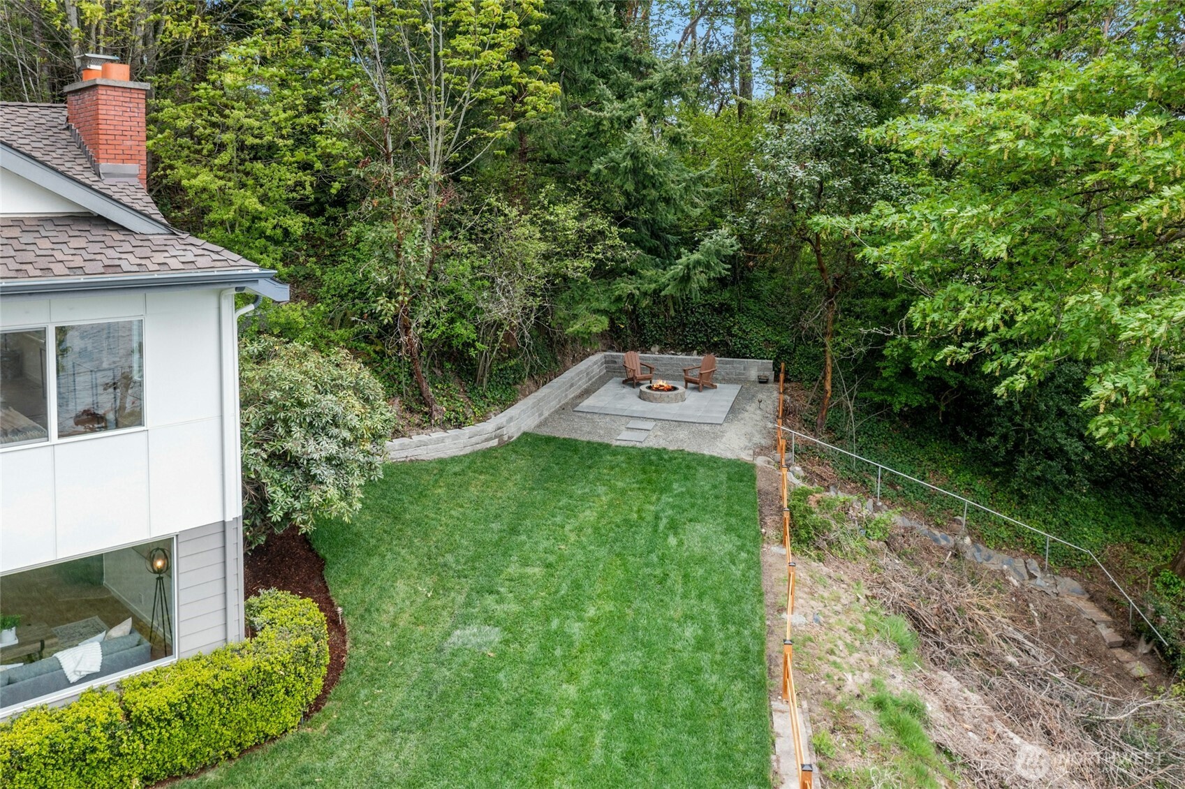 8953 NE 116th Place , Kirkland, WA 98034-6114
