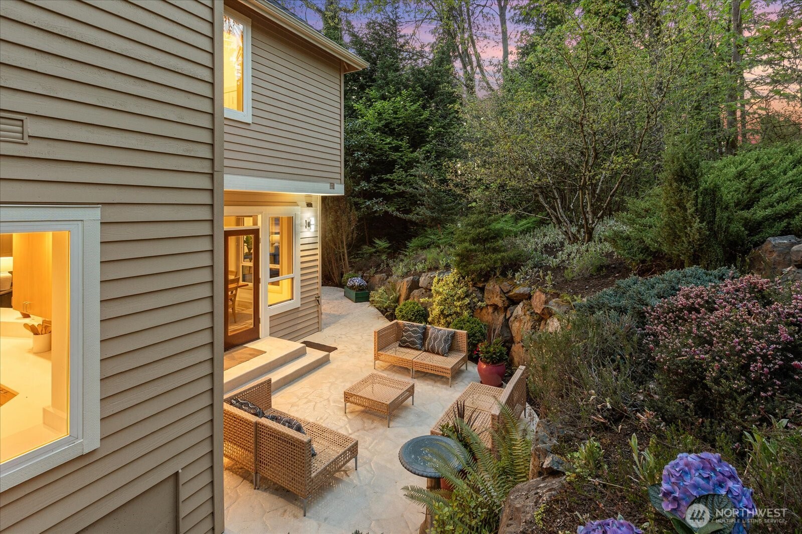 2290 140th Way SE, Bellevue, WA 98007