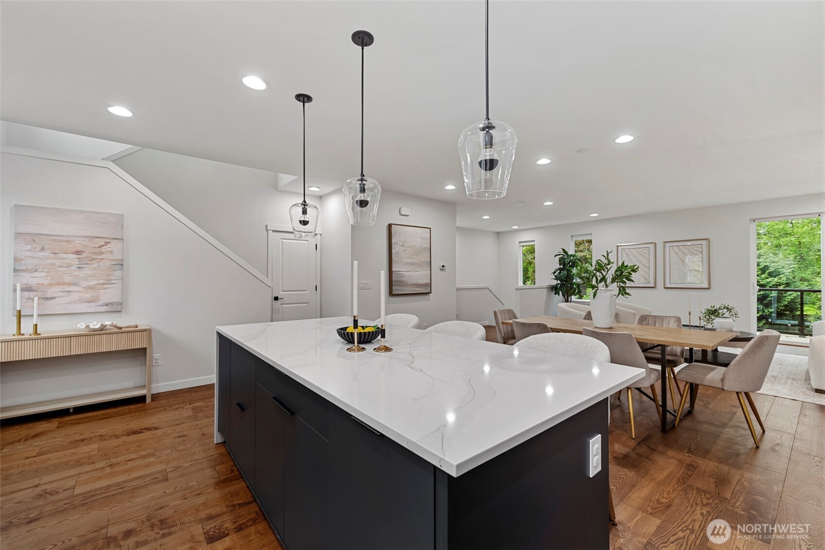 14590 36th Avenue NE, Lake Forest Park, WA 98155