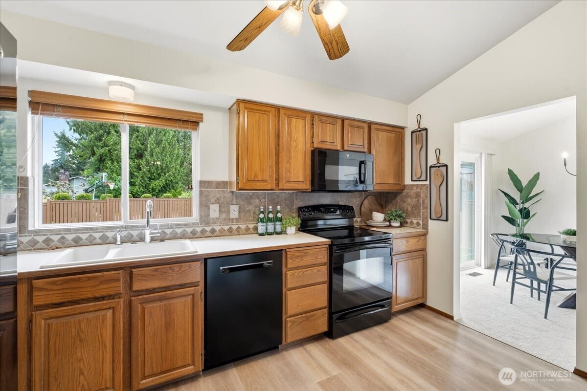 14125 126th Place NE, Kirkland, WA 98034
