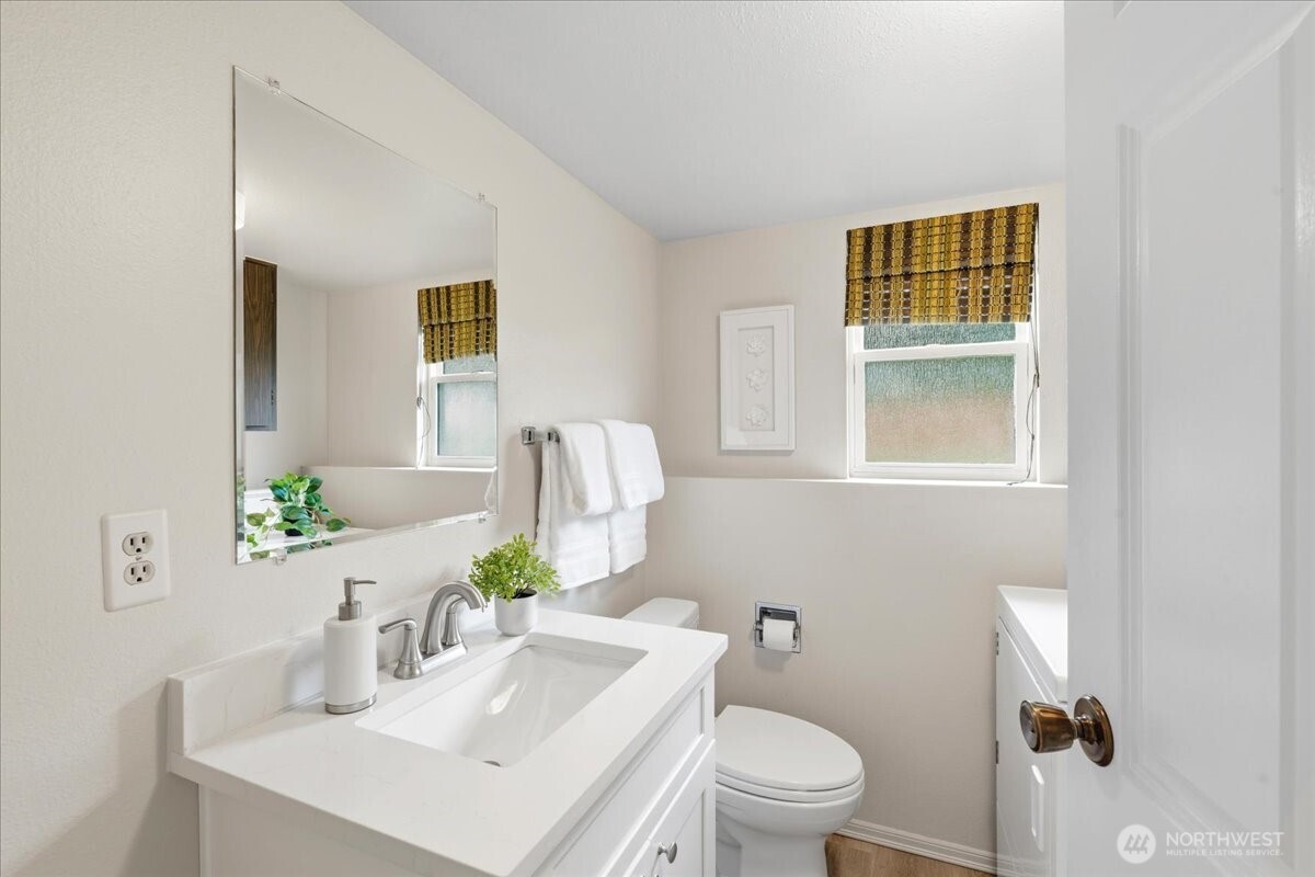 14125 126th Place NE, Kirkland, WA 98034