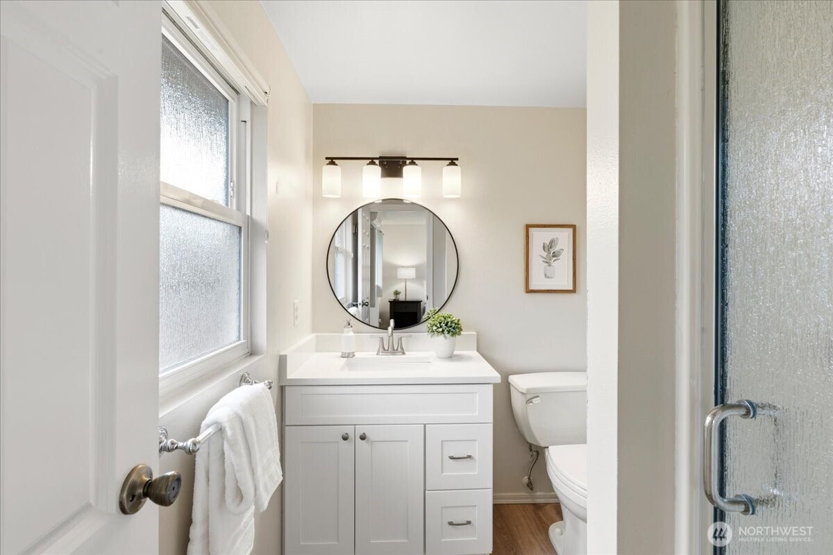 14125 126th Place NE, Kirkland, WA 98034