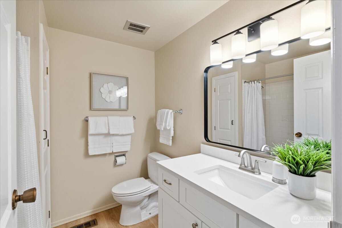 14125 126th Place NE, Kirkland, WA 98034